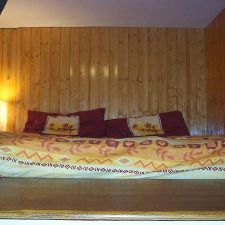Апартаменти Casa Etna-Mare Санта-Венеріна Екстер'єр фото