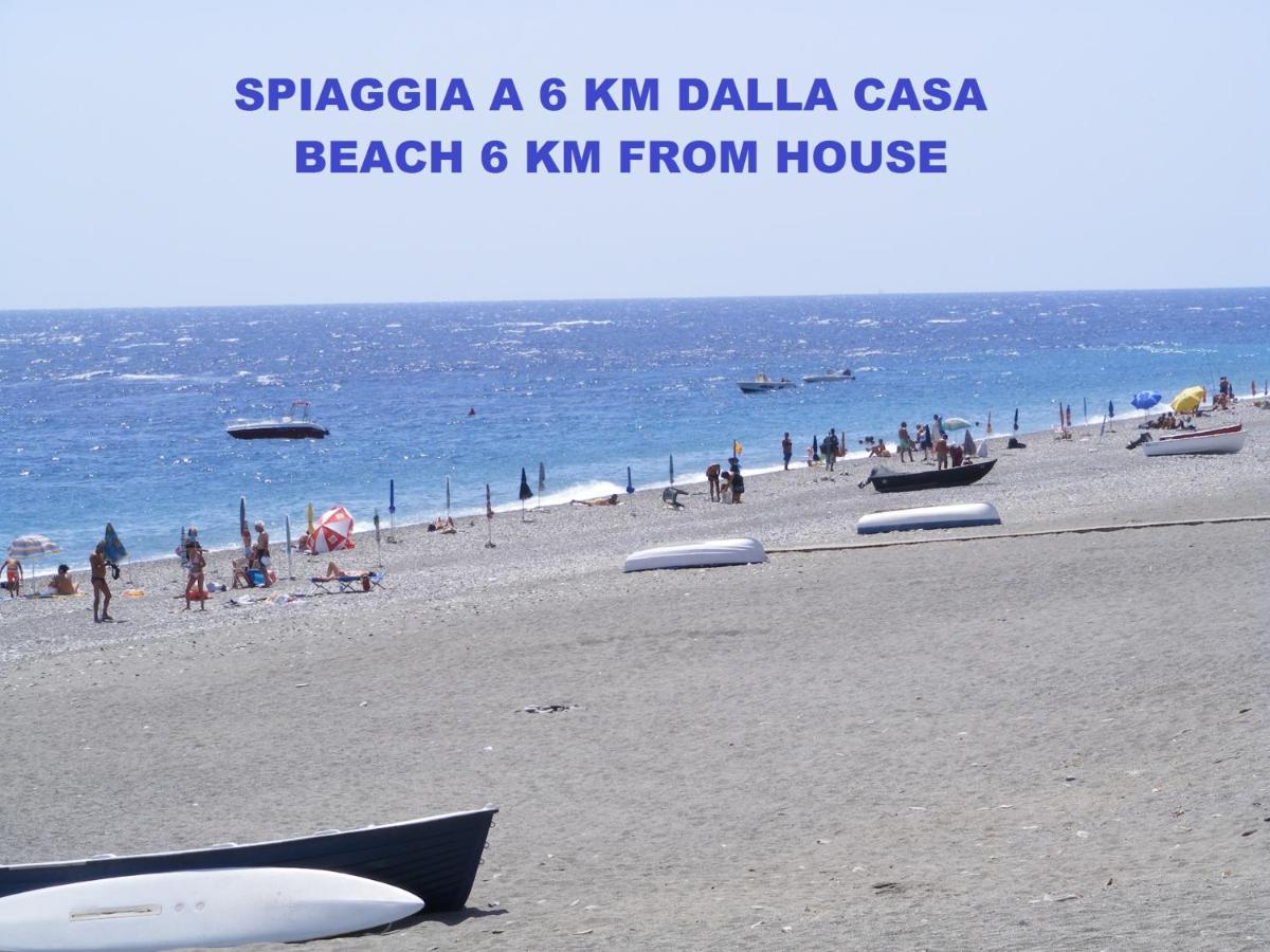 Апартаменти Casa Etna-Mare Санта-Венеріна Екстер'єр фото