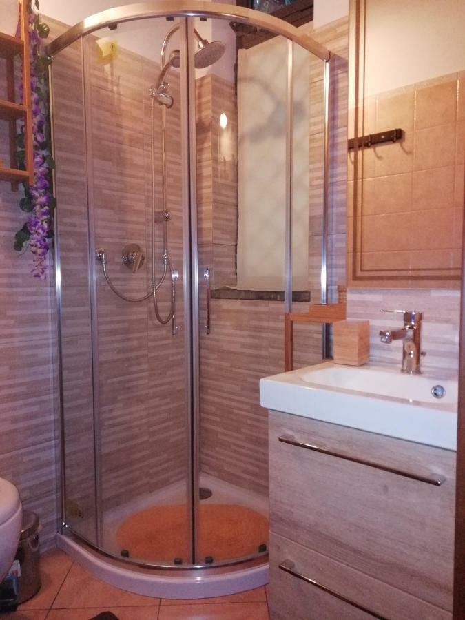 Апартаменти Casa Etna-Mare Санта-Венеріна Екстер'єр фото